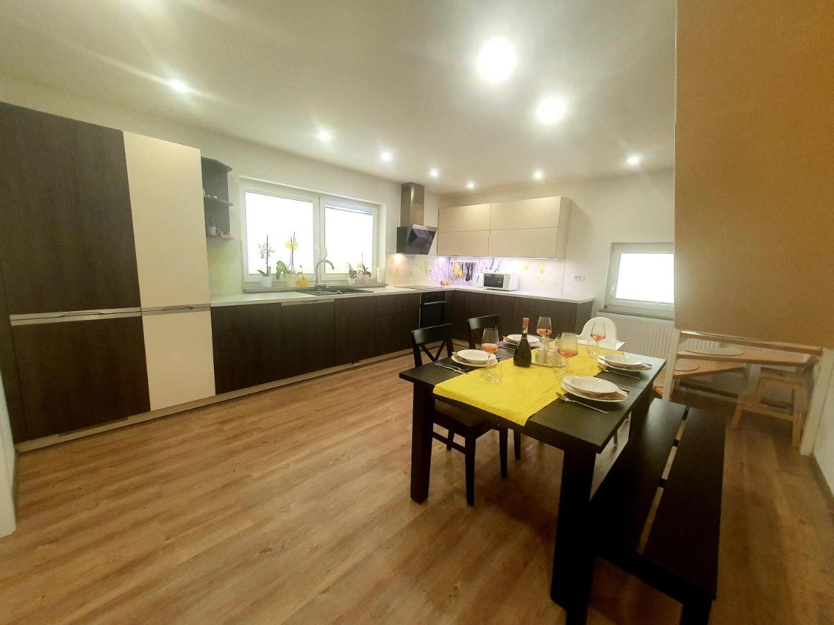 Apartma David Згорнье-Горье Экстерьер фото
